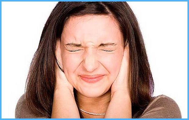 Le bruit dans la tête d'une femme est l'un des signes de l'ostéochondrose cervicale